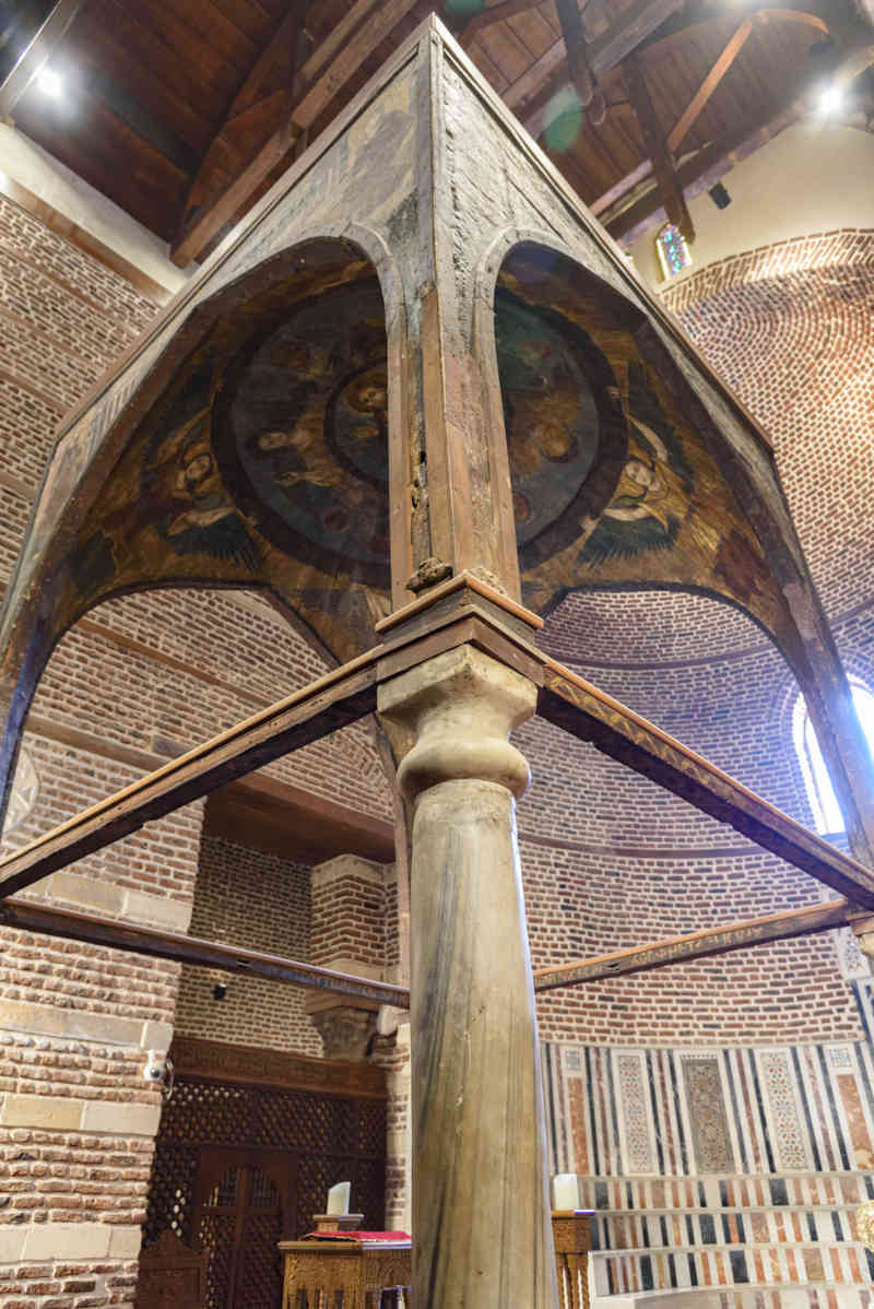 Egipto 335 - El Cairo - iglesia de los Santos Sergio y Baco.jpg
